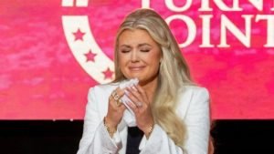 Ministrul „Îngeri Români” al lui Erika Kirk, acuzat de trafic de copii? Adevărul despre noul CEO al TPUSA