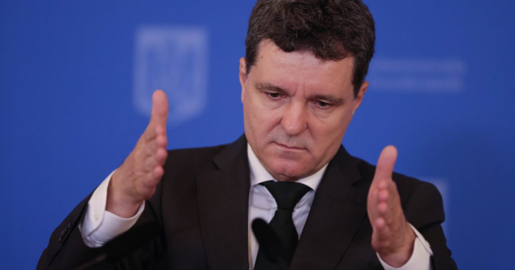 Nicușor Dan: Creșterea TVA putea fi evitată, însă Guvernul a făcut alte calcule. Președintele vorbește despre situația investițiilor