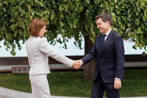 Nicuşor Dan, Preşedinte, efectuează o vizită oficială în Republica Moldova, cu ocazia Zilei Limbii Române / Va lua parte la Evenimentul „Marea Dictare Naţională”, care are loc în Piaţa Marii Adunări Naţionale din Chişinău