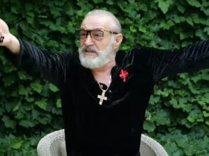 Gigi Becali acuză un jucător pentru înfrângerea FCSB-ului.