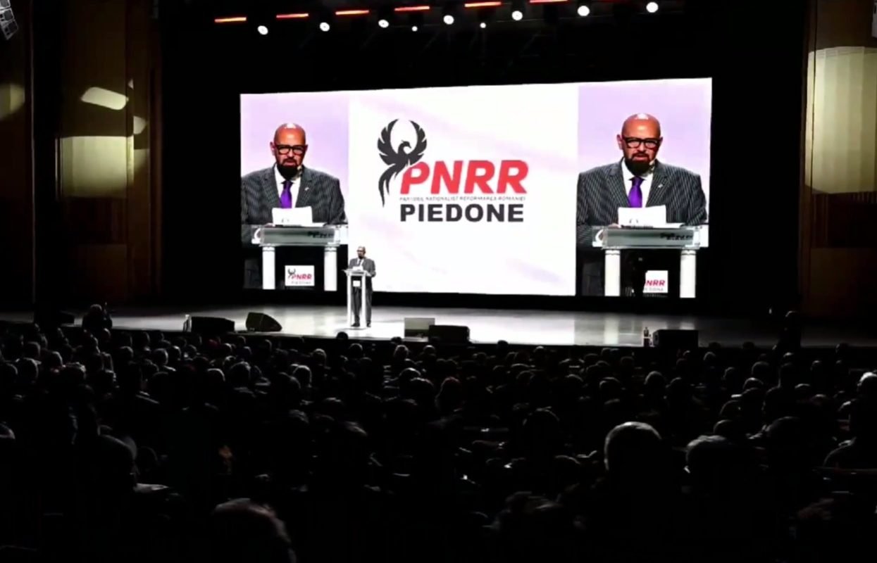 Piedone și-a lansat propriul partid, PNRR, la Sala Palatului, în fața a mii de susținători