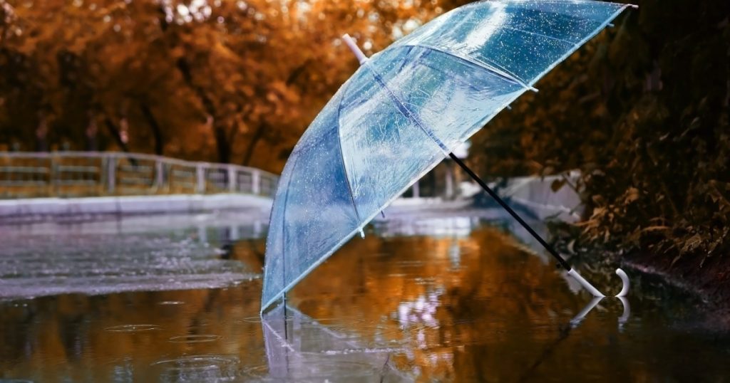 Prognoza meteo până la final de octombrie. Meteorologii anunță vreme mai rece decât de obicei și ploi în aproape toată țara