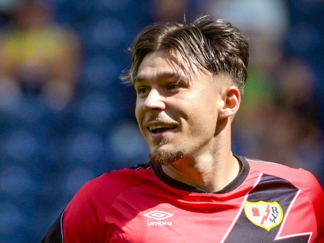 Rațiu, la primul meci după duelul tare cu Barcelona! Nota primită de ”Sonic”, după ce a atins mingea de 79 de ori