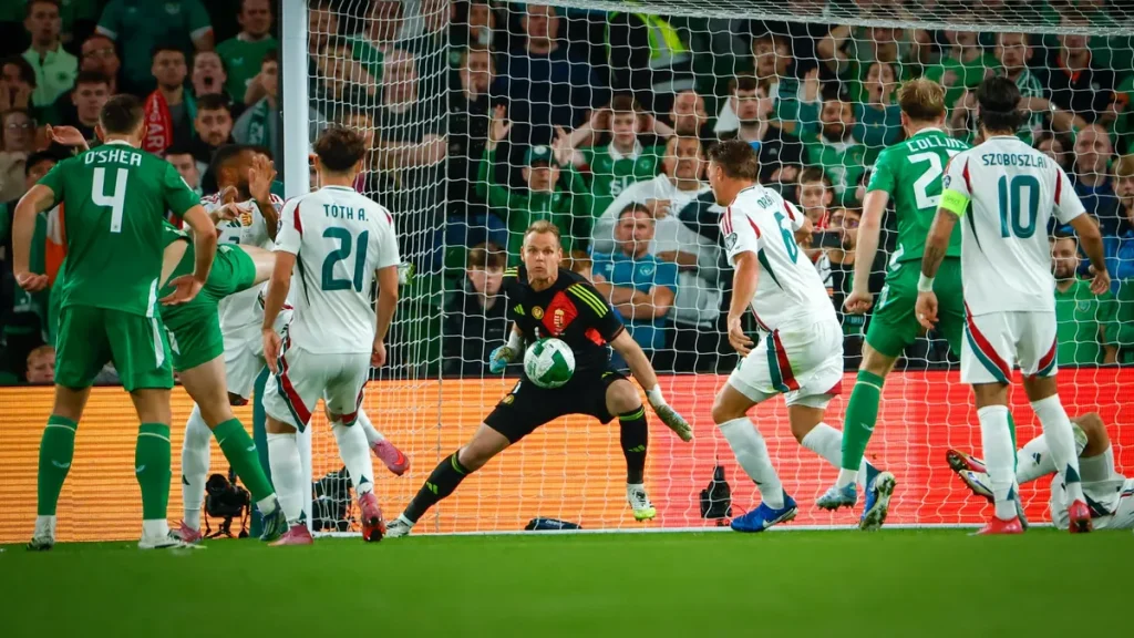 Álomrajt után 12 ember ellen tízzel hősies döntetlen Írországban