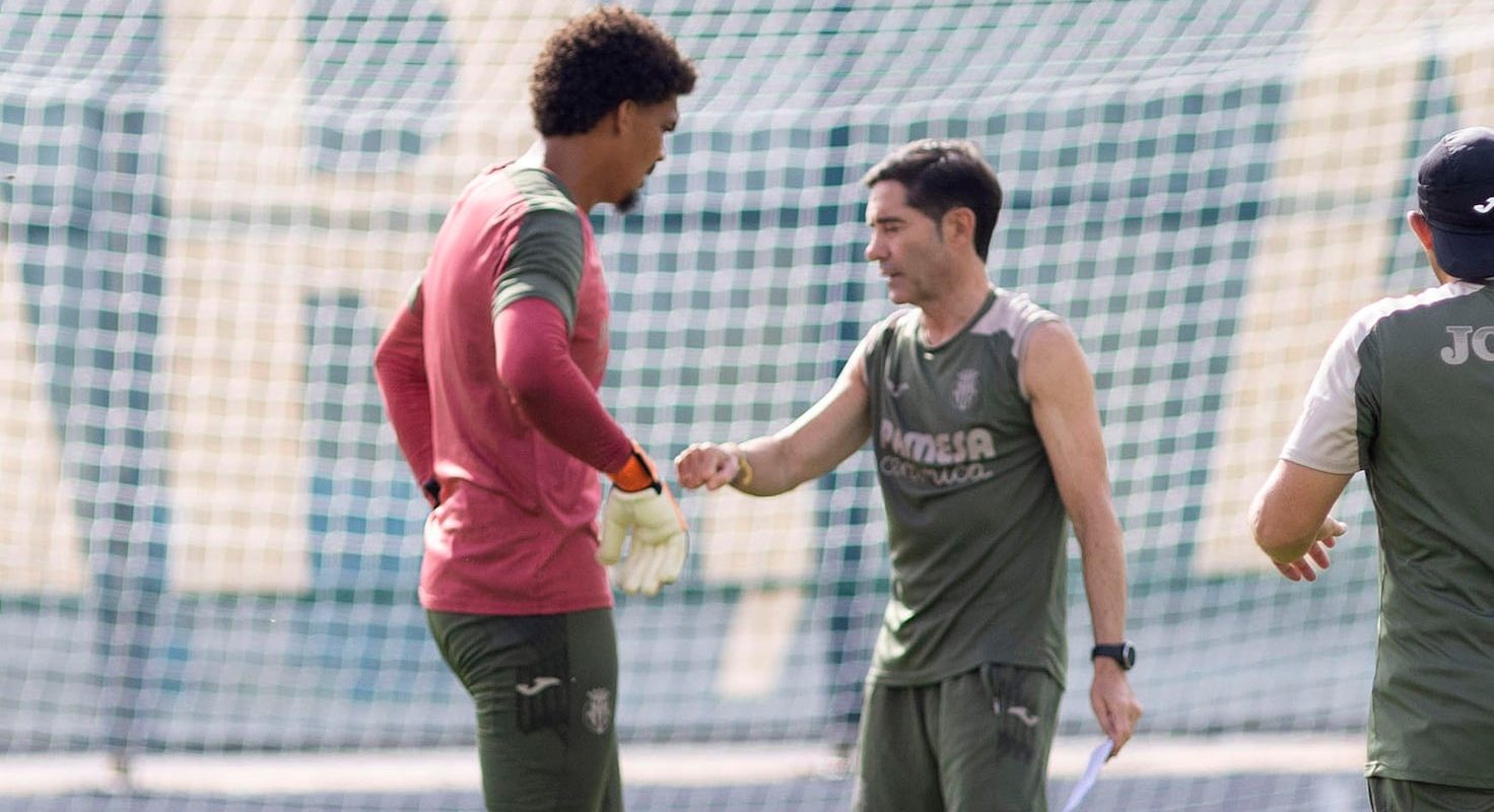 Con el 1, Luiz Júnior...