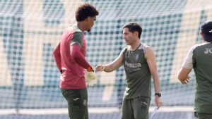 S-a alăturat lui Luiz Júnior…