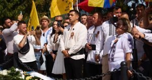 Scandal la Țebea, ziua înainte de moțiuni, pe mormântul lui Avram Iancu.