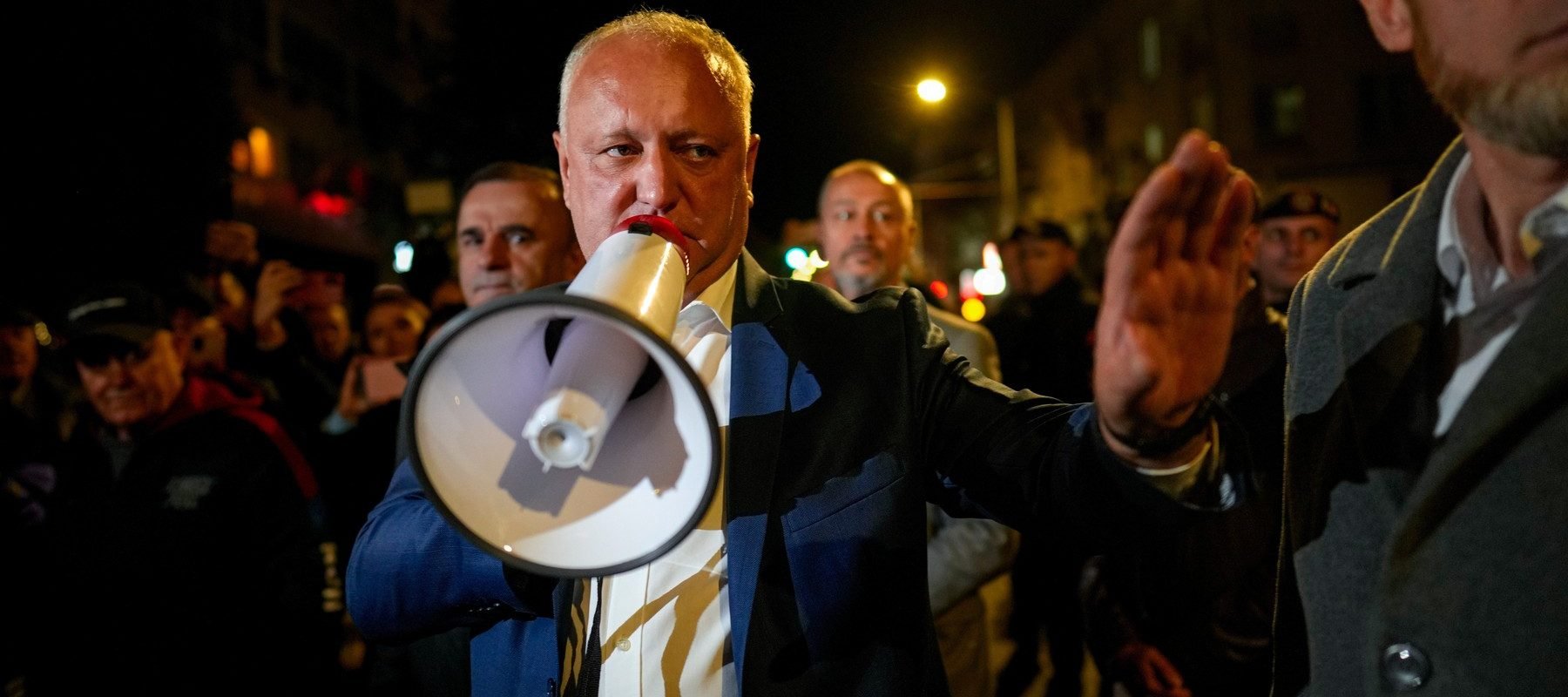 Agenția rusă Tass preia pe prima pagină declarația prin care Igor Dodon a proclamat victoria opoziției la alegerile din Republica Moldova / Rezultatele arată cu totul altceva