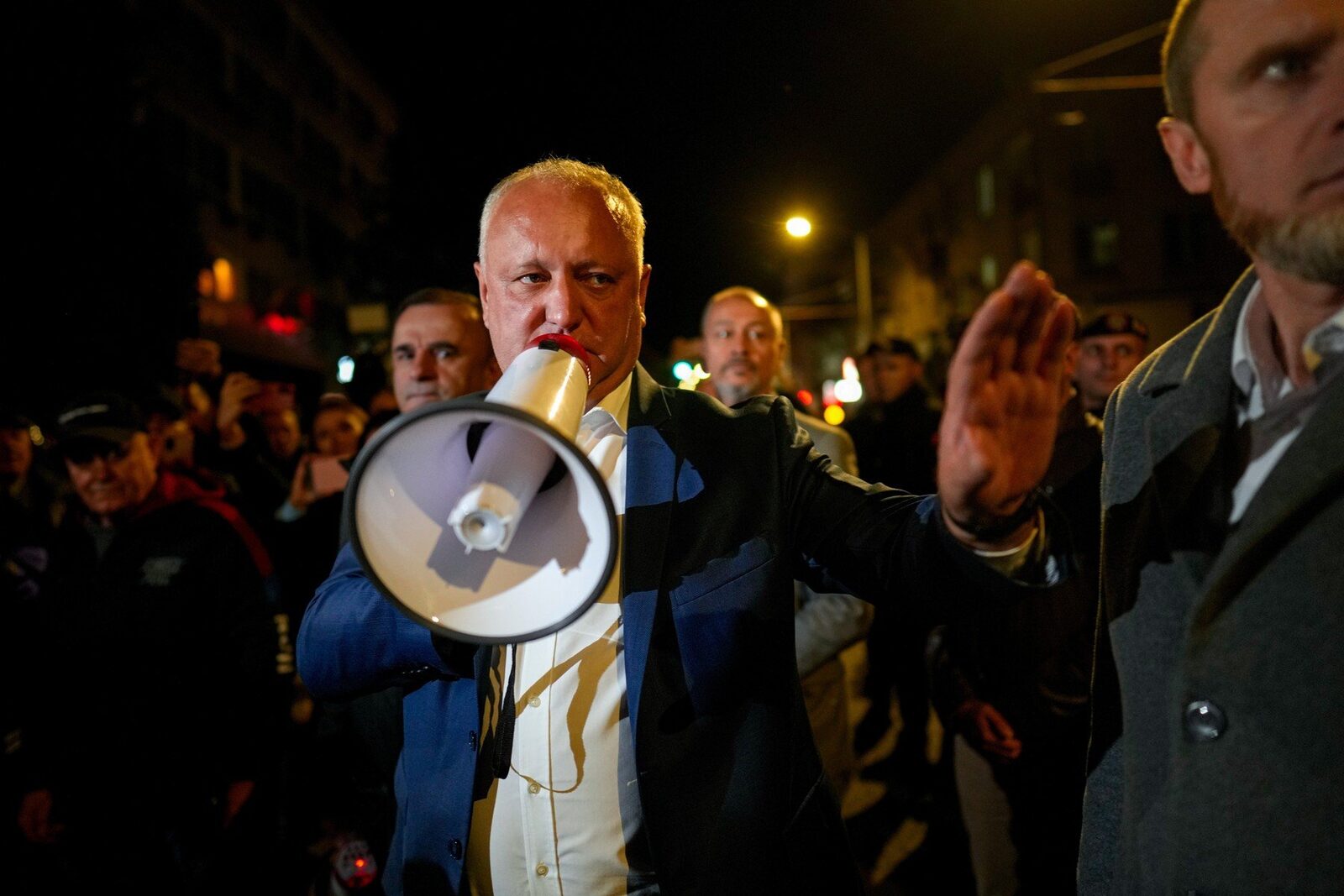 Tass afișează declarația lui Igor Dodon opoziția a câștigat alegeri din Moldova, dar rezultă altceva