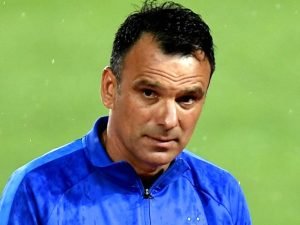 Toni Petrea revine în România după doi ani