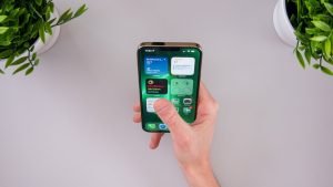 Sfaturi pentru utilizarea iPhone-ului cu o mână