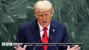 Trump critică politicile de graniță și climă ale altor țări într-un discurs ONU larg.