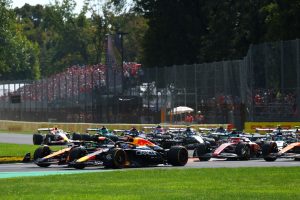 Verstappen cucerește Monza după condus magistral și critică McLaren.