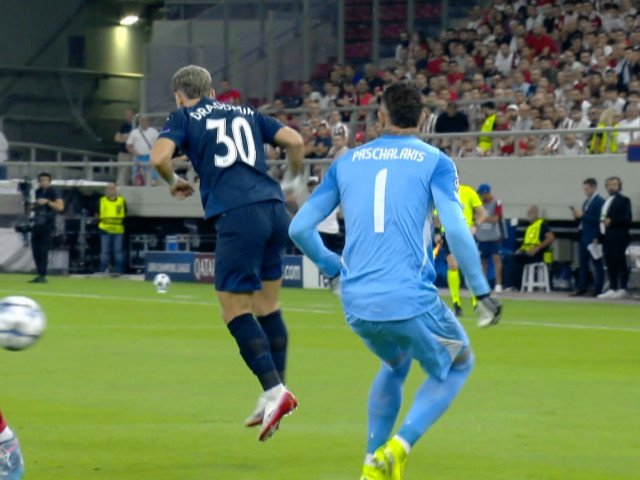 Vlad Dragomir putea marca la debutul în Champions League, după doar 50 de secunde!