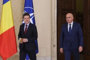 Nicușor Dan critică dur Ilie Bolojan.