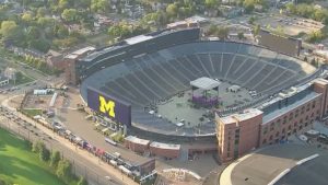 Zach Bryan va fi artistul principal la concertul din Big House, eveniment epuizat