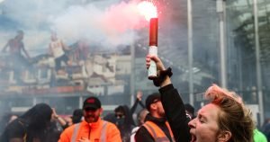 Francța: Proteste ample, peste 280 arestați