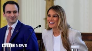 Prima doamnă Melania Trump avertizează: „Roboții au sosit”