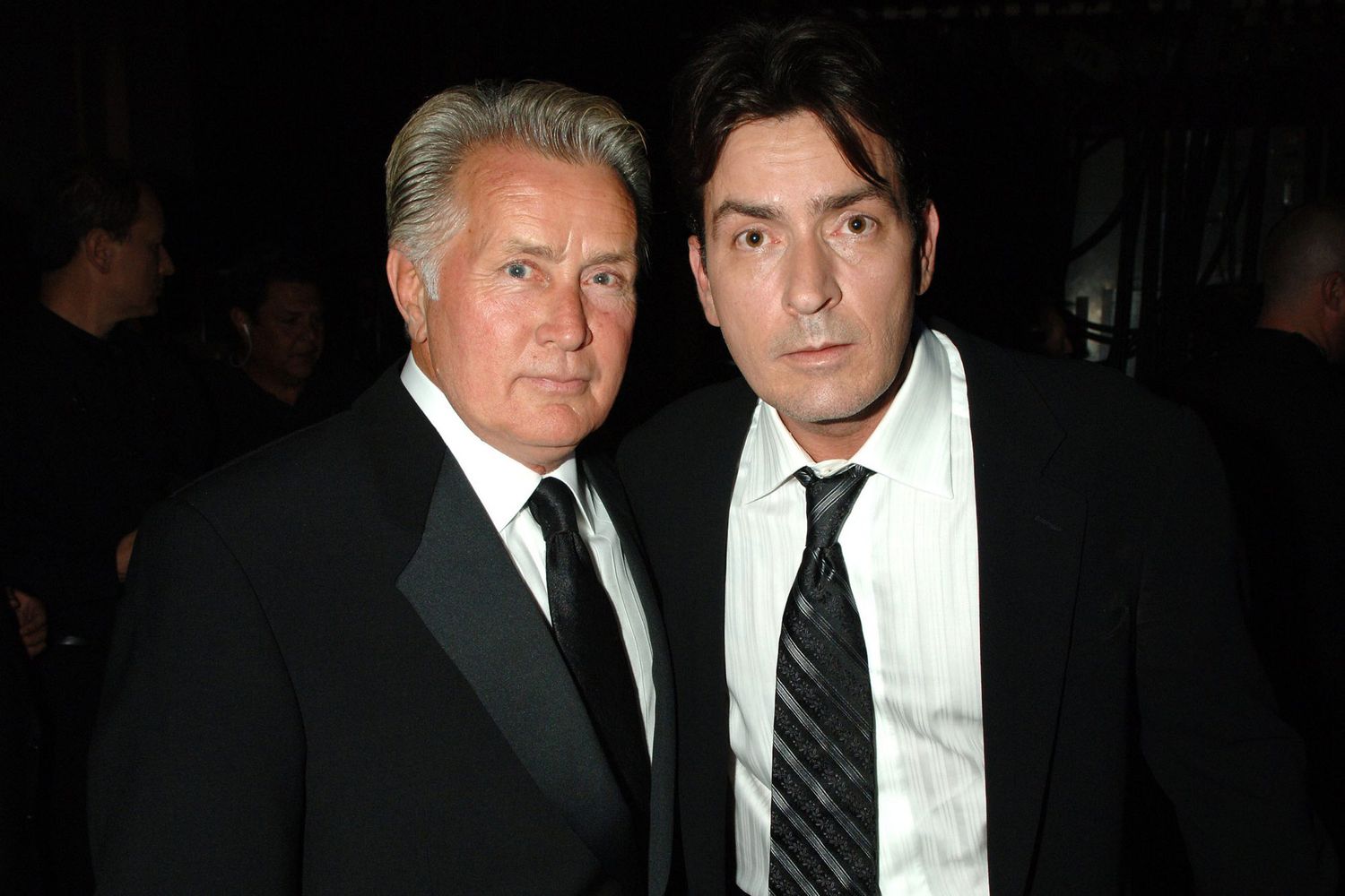 Charlie Sheen îl acuză pe tatăl său de trădare