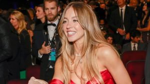 Frumoasa de pe mic, Sydney Sweeney, oferă o sumă uriașă de 8 cifre pentru a juca într-un blockbuster Bollywood.