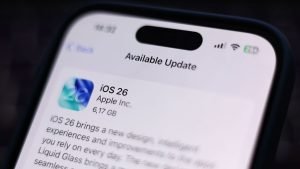 De ce merită instalat iOS 26.0.1, noul update, pe iPhone