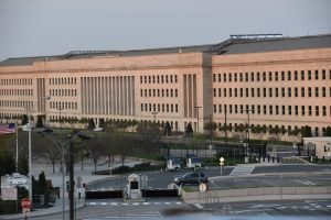 Un raport de la Pentagon dezvăluie că SUA intenționează să influențeze percepțiile internaționale prin AI.