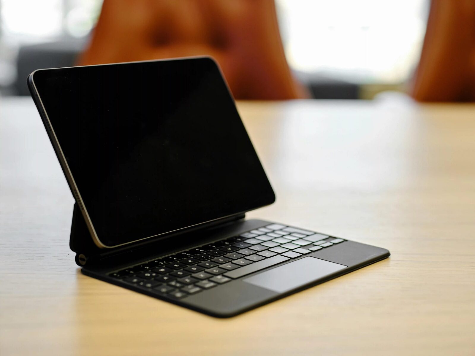 Setează eSIM sau Wi-Fi hotspot pe iPad-ul 4G/5G