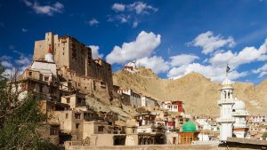 Vremea în Ladakh: Cer senin, temperaturi crepusculare între 9°C și 16°C