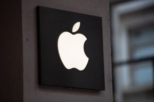 Apple intenționează să reconstruiască Siri cu Google, plătind 1 miliard dolari pe an pentru Gemini