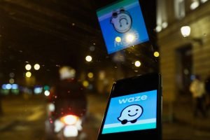 Funcțiile necunoscute ale Waze care pot transforma experiența ta de condus.