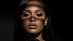 Cântăreața imaginară, creată prin inteligență artificială, stârnește controverse de copyright