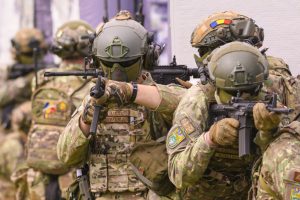 28% cred că armata română nu poate înfrunta Rusia și ar trebui să trimită soldați în Moldova la atac