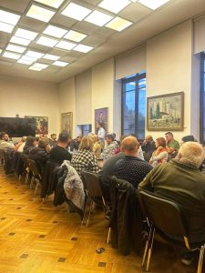 <p><strong>Primarul Stelian Bujduveanu anunță pe Facebook întâlnirea cu proprietarii imobilului devastat de explozie</strong></p>