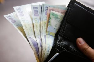<p><strong>CNPP: La încheierea lui septembrie 2025, peste 4,69 milioane de pensionari; pensia medie a ajuns la 2 773 lei</strong></p>