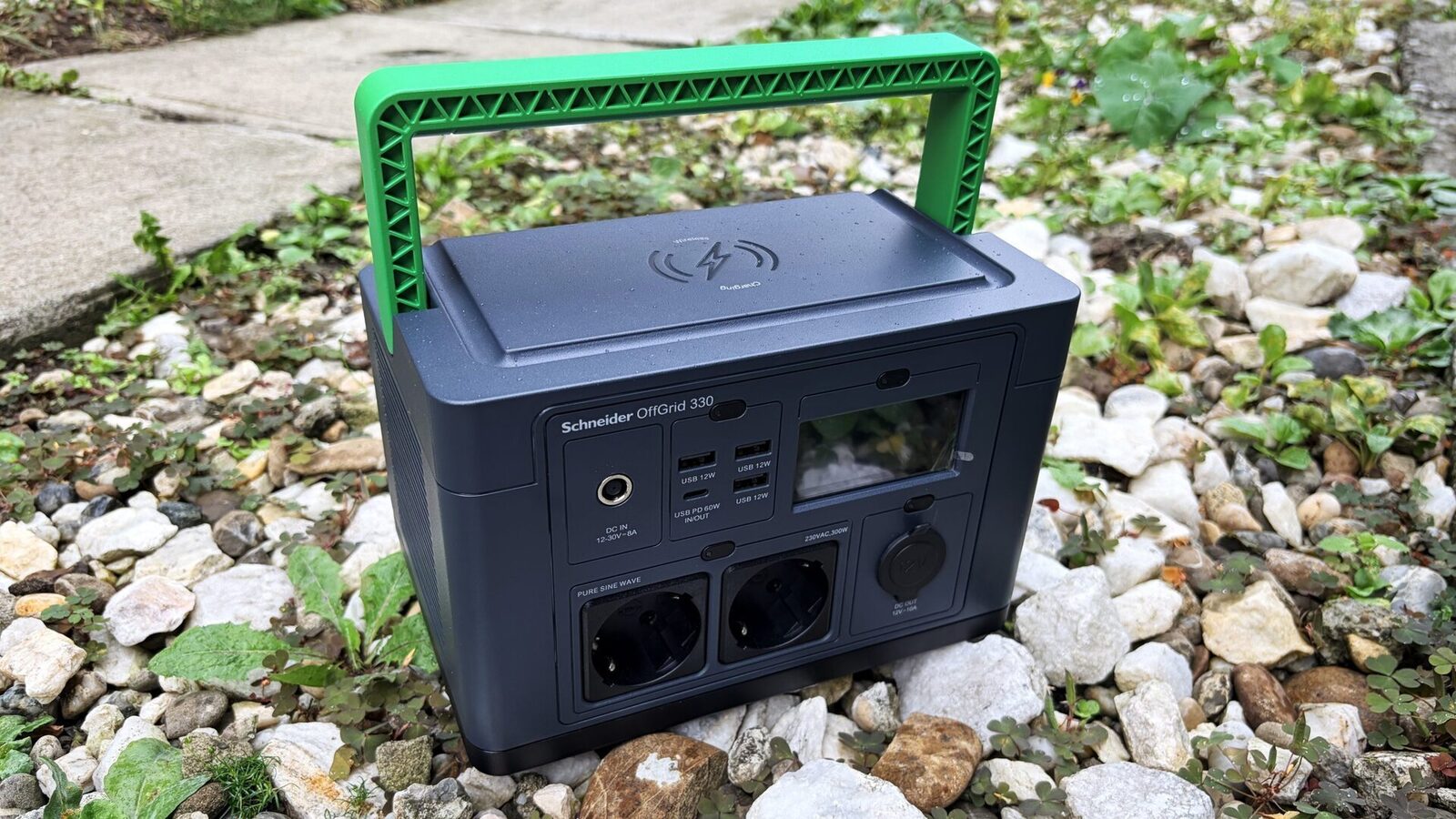 Analiză: stația Schneider OffGrid PPS330 și panoul solar PSP100