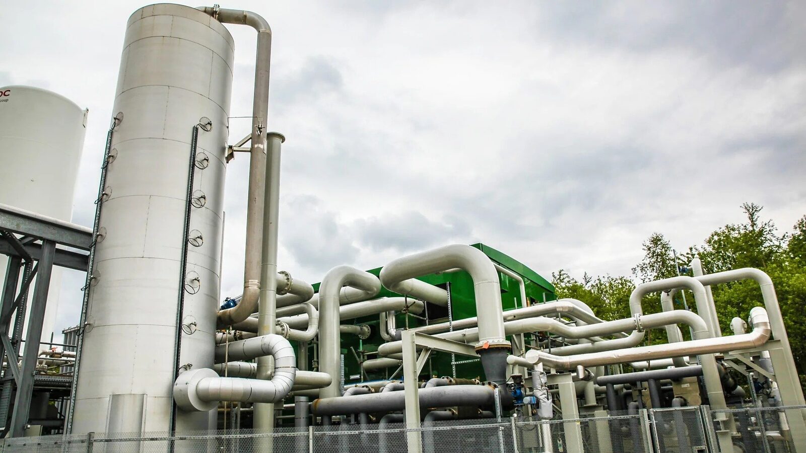 Aer lichid, tehnologie uitată 50 de ani, reduce dependența de gaz; prima unitate comercială 2026