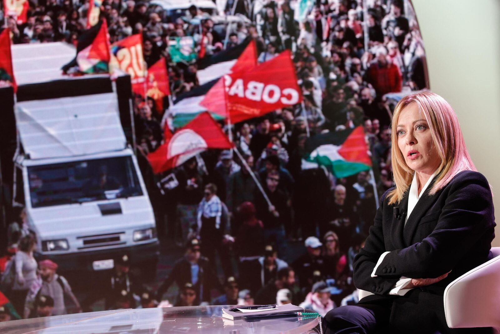 Meloni analizează în „Porta a Porta” afirmațiile despre Gaza și salarii.
