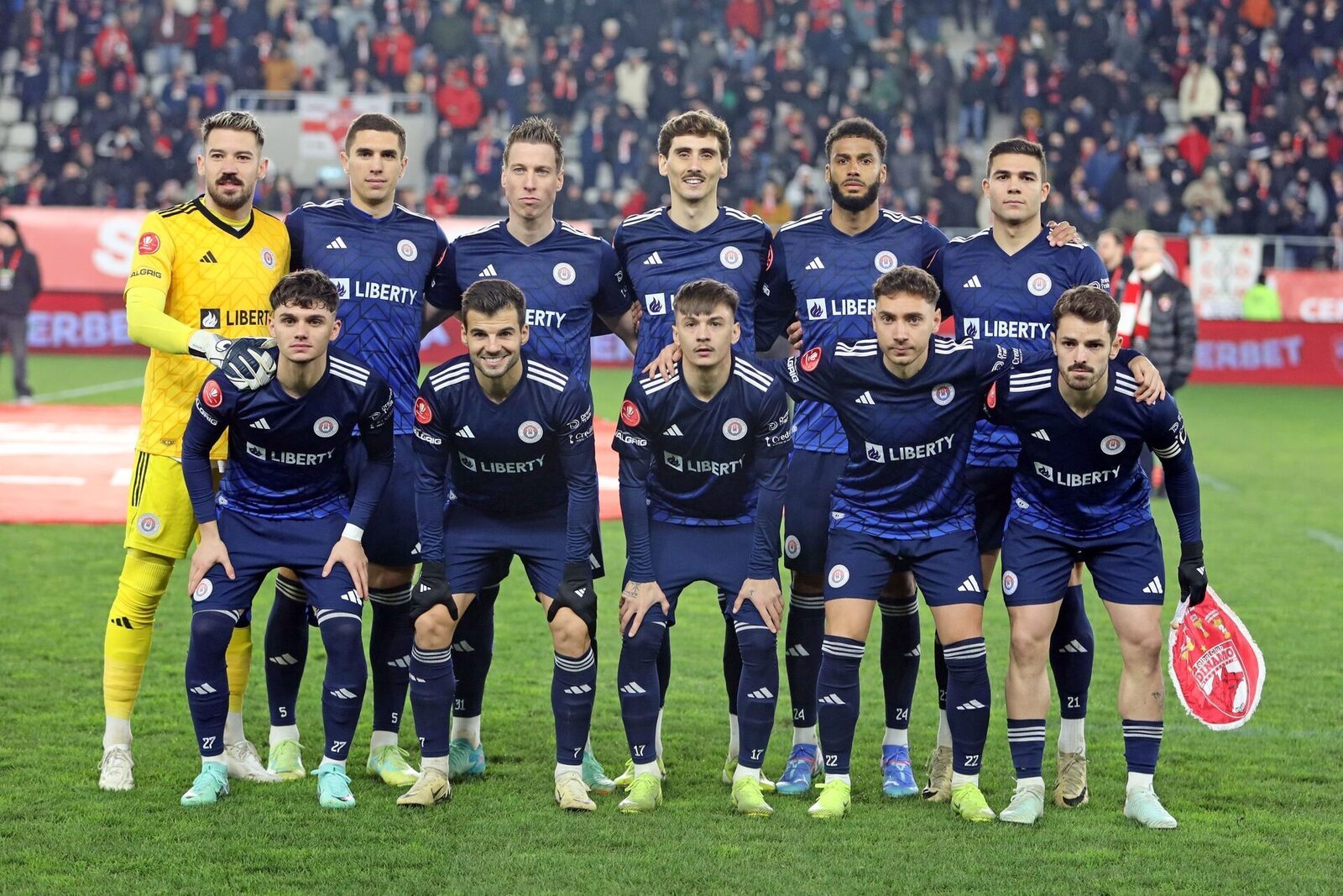 Metaloglobus și Oțelul: Debut absolut al echipei Avancronică