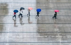 Octombrie: primele săptămâni marcate de ploi, temperaturile încep să urce