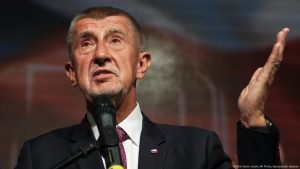 Partidul populist al lui Babiš triumfă la alegeri – DW – 04.10.2025