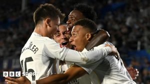 Real Madrid cucerește prima poziție în La Liga, învingând pe Getafe 1-0, protestele continuă