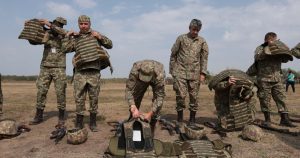 Rezerviștii chemaţi la instrucție plâng de dificultăţi la mobilizare, reacţia armatei