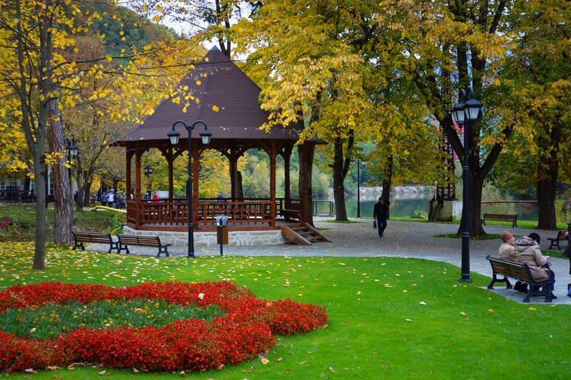 Temperaturile urcă și până la 22 de grade, iar apoi vremea se răcește iar. „Octombrie a fost luna extremelor meteo”, spune șefa ANM / Ce arată prognoza