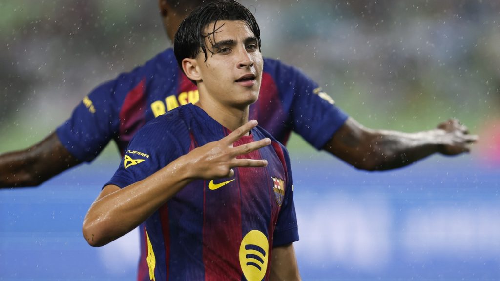 ¿Quién es Toni Fernández, el atacante de 17 años que va a debutar en Liga con el Barcelona ante el Girona?