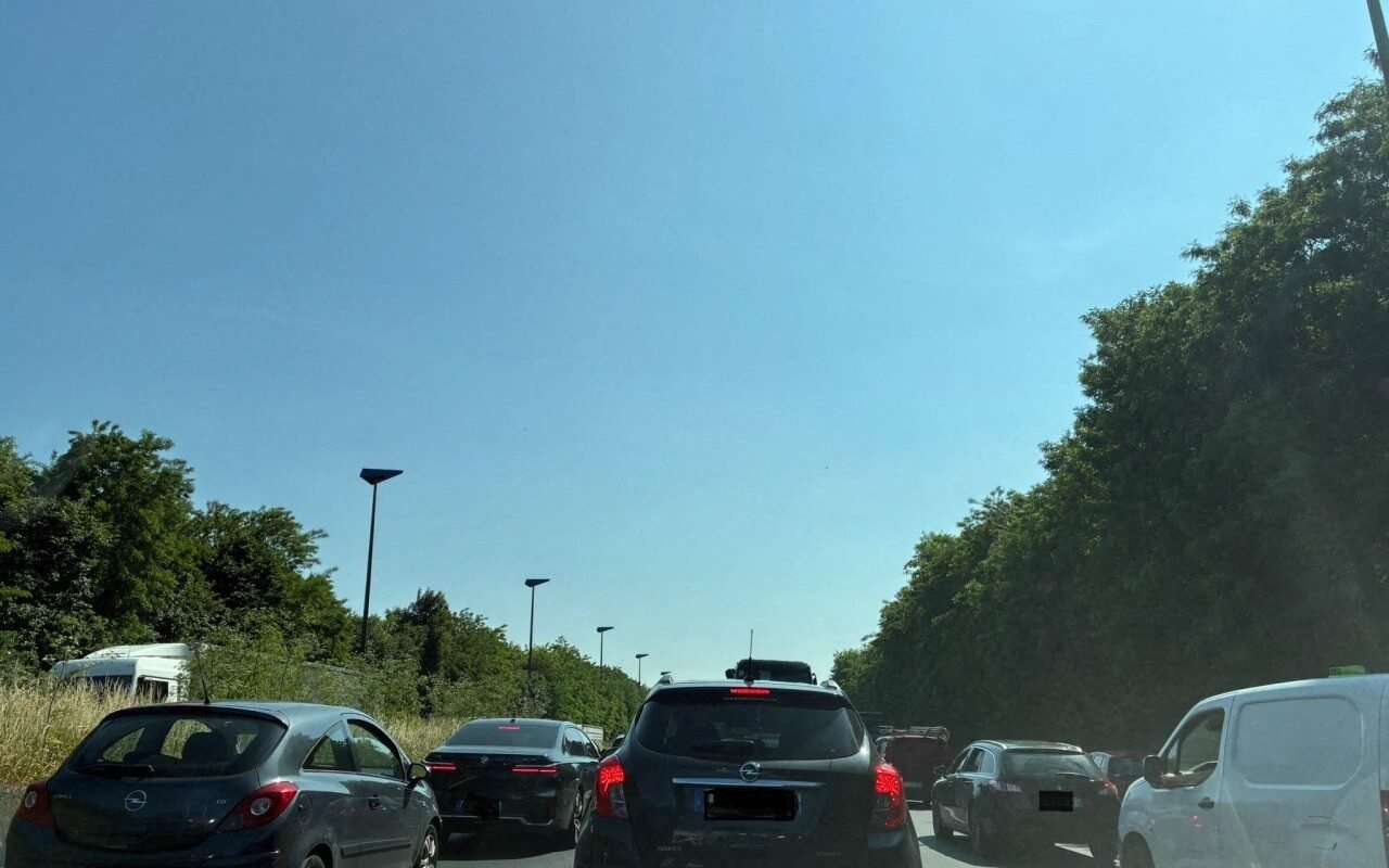 un bouchon monstre à la sortie de Lille après un accident entre trois véhicules