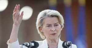 Ursula von der Leyen înfruntă două moțiuni de cenzură săptămâna aceasta; votul în PE e programat