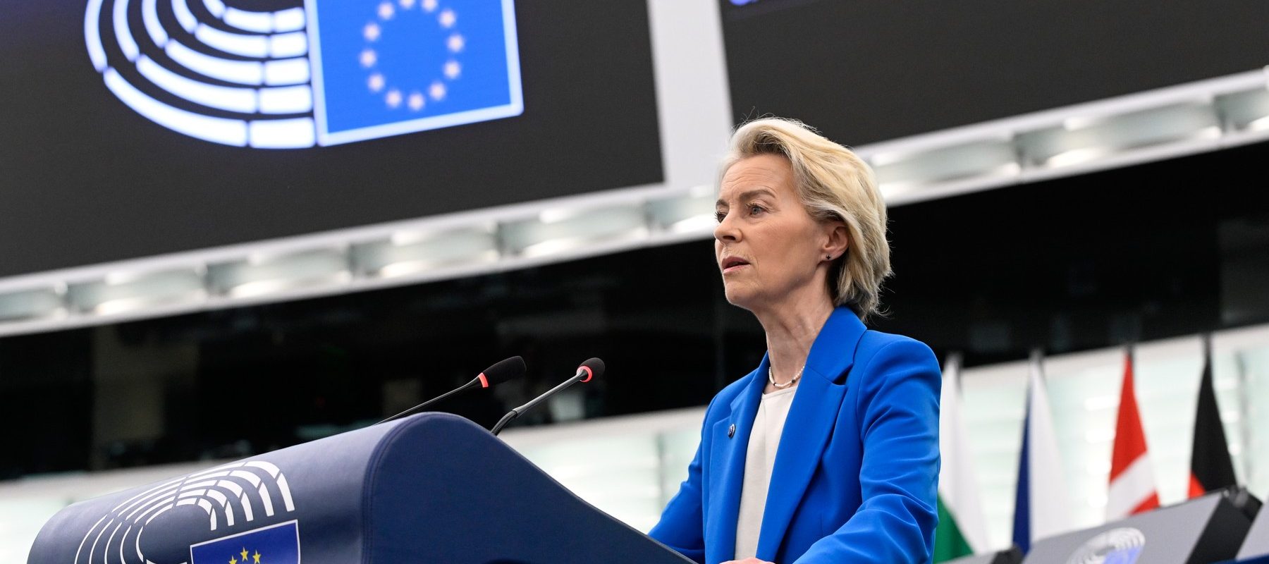 În fața celor două moțiuni de cenzură, Ursula von der Leyen îl invocă pe Vladimir Putin: „Prietenii lui obedienți din Europa îi fac treaba”