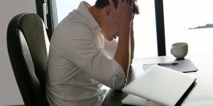 Tinerii Gen Z, sub stres și izolați, suferă de grave probleme de sănătate mentală, spun experții