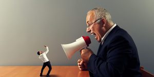 IT‑ul din România devine tot mai incert; sute de angajaţi trec fără să‑și dea seama la alta firmă