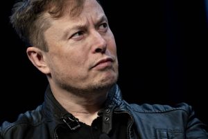 xAI, imperiul lui Musk, s-a alăturat competiției AI ce generează lumi, revoluționând jocurile video